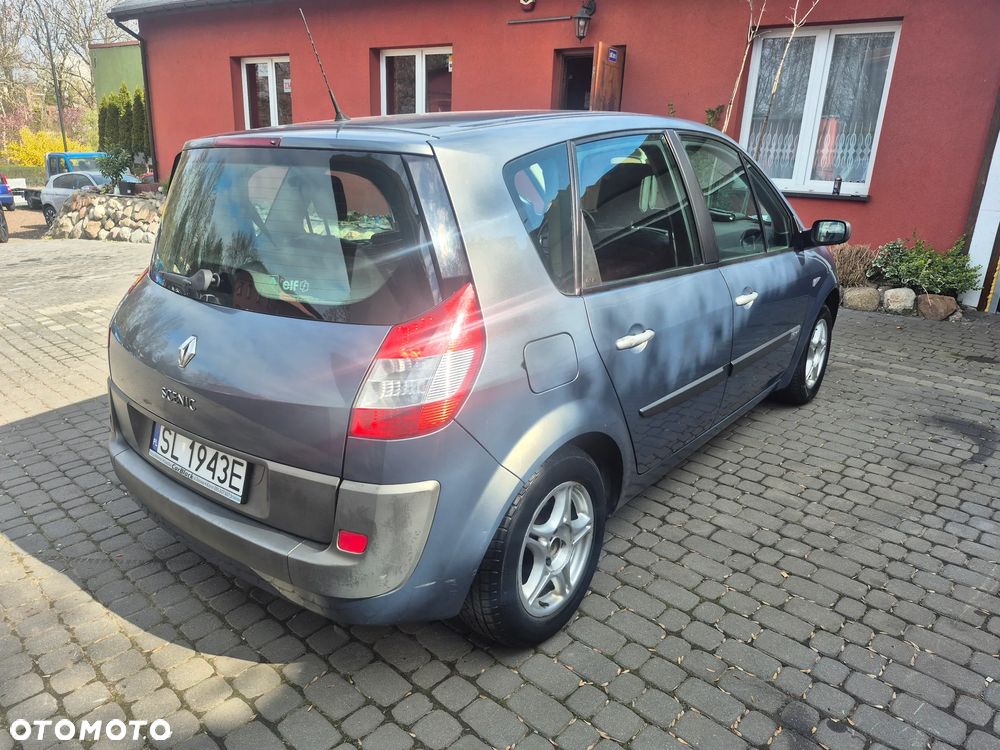 Renault Scenic 1.6 16V Confort Expression - 2