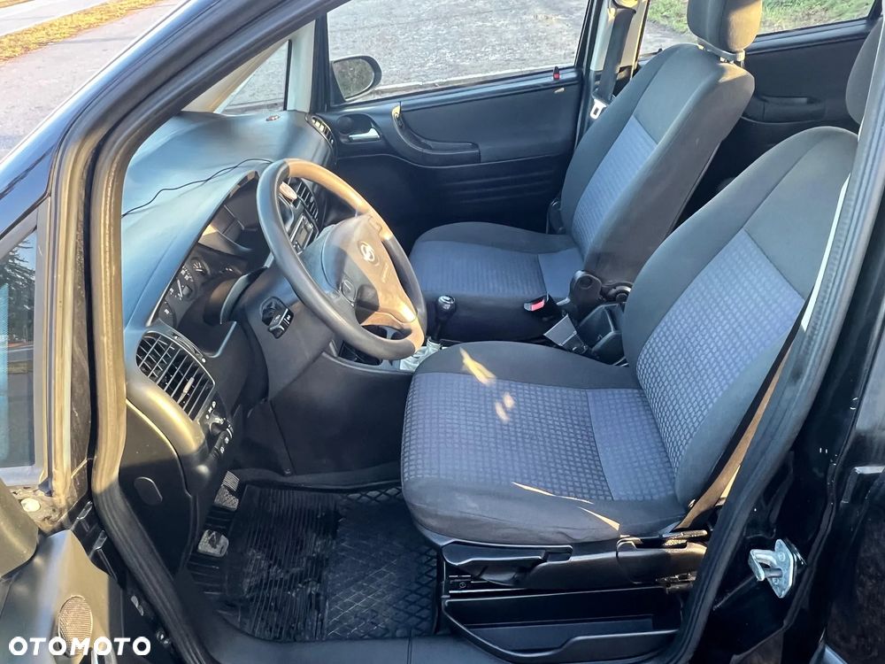 Opel Zafira 1.8 16V Elegance - 10