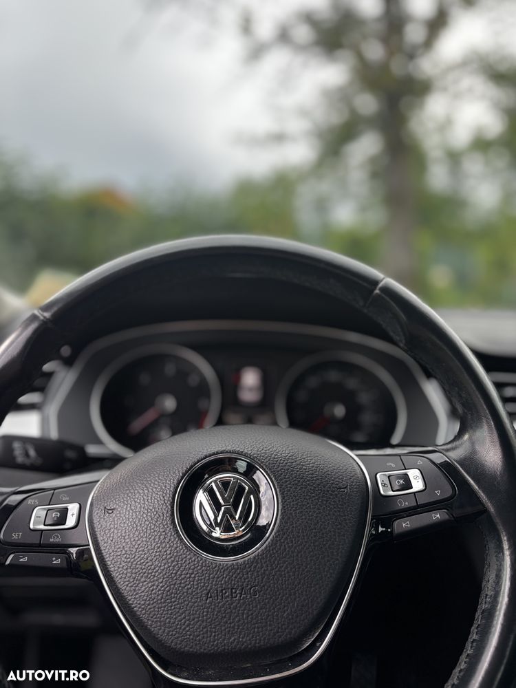 Volkswagen Passat 2.0 TDI Comfortline - 13