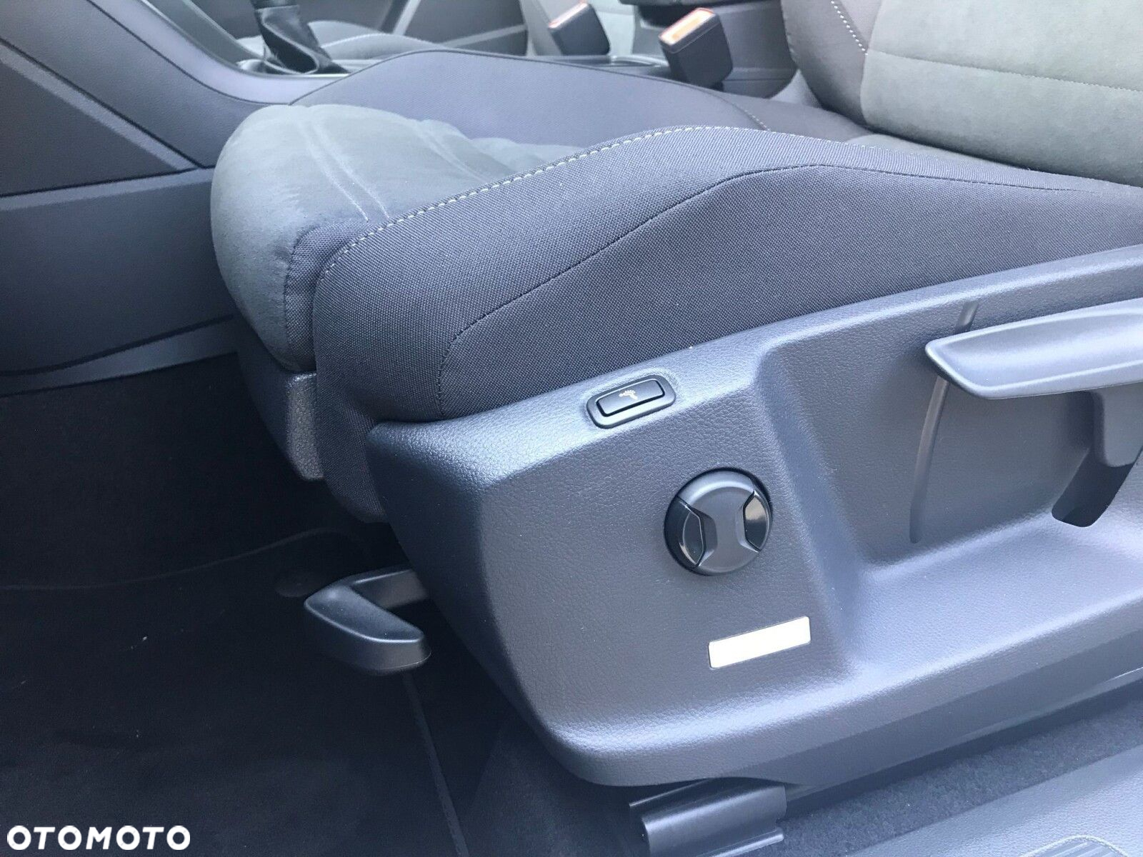Volkswagen Touran 1.5 TSI EVO Comfortline Plus DSG - 8
