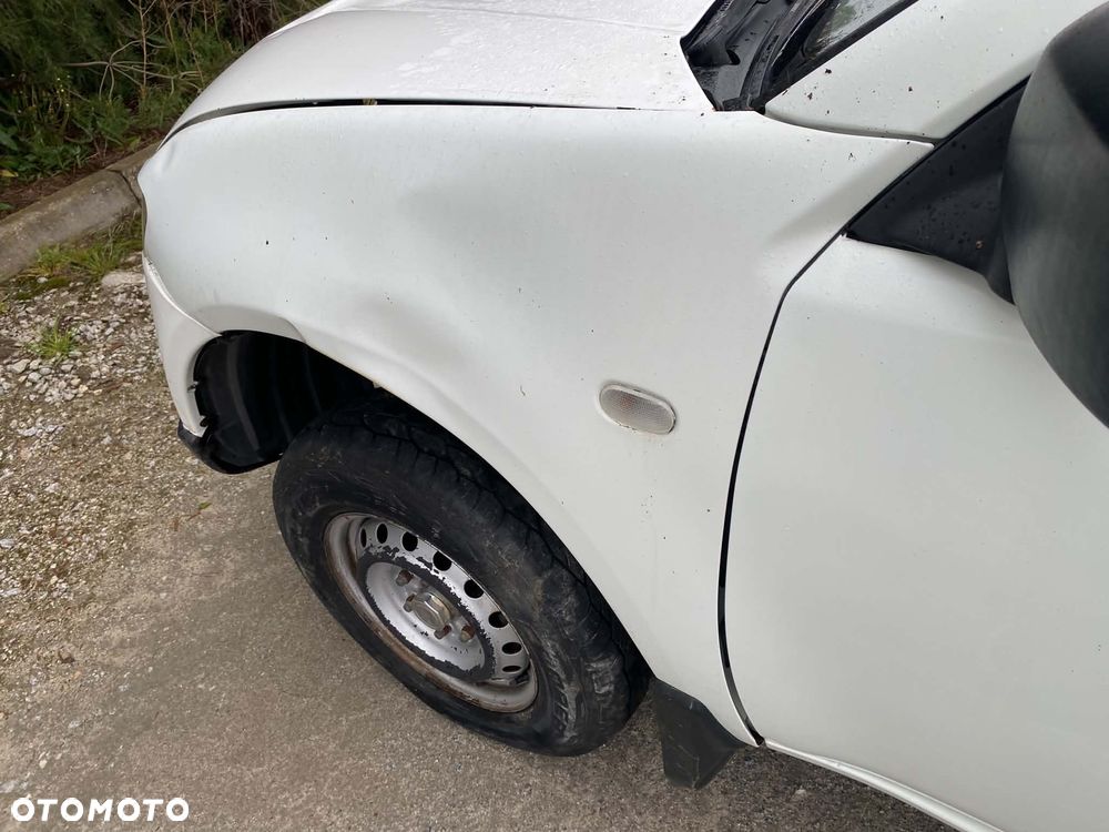 Mitsubishi L200 - 17