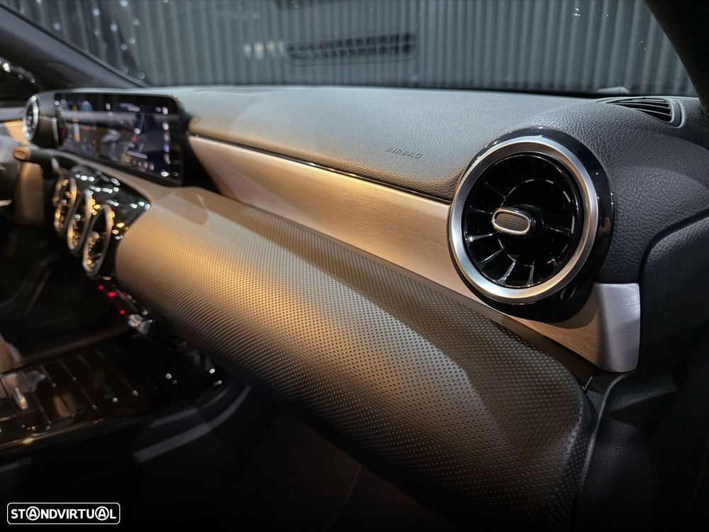 Mercedes-Benz A 180 d AMG Line Aut. - 39