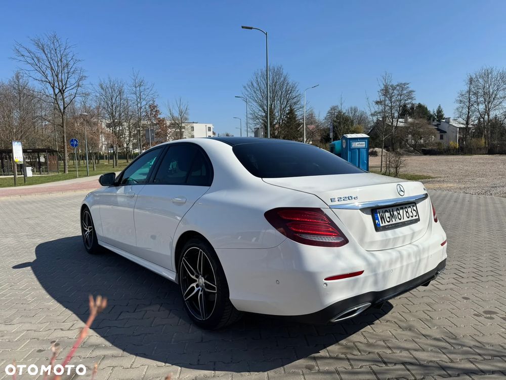 Mercedes-Benz Klasa E 220 d 4-Matic 9G-TRONIC - 4