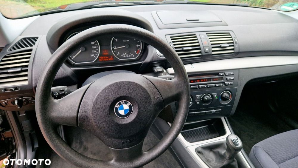 BMW Seria 1 - 12