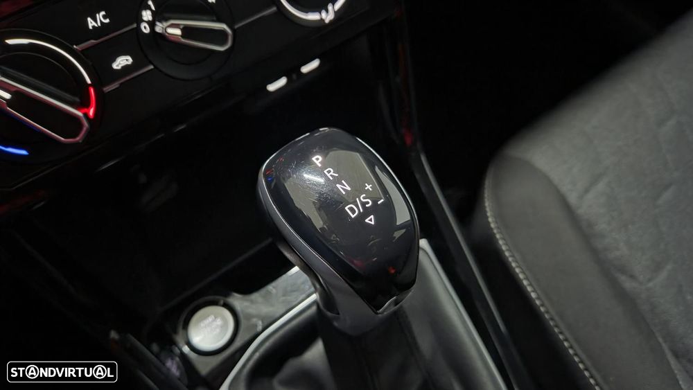 VW T-Cross 1.0 TSI Urban DSG - 15