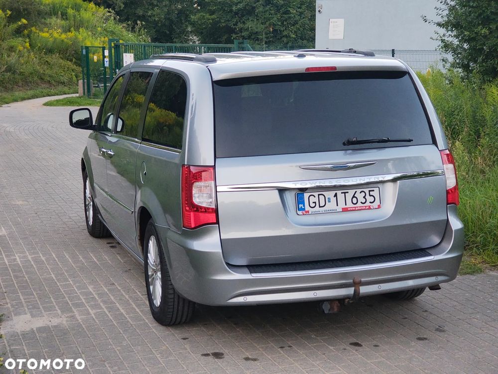 Chrysler Town & Country 3.6 Limited - 4