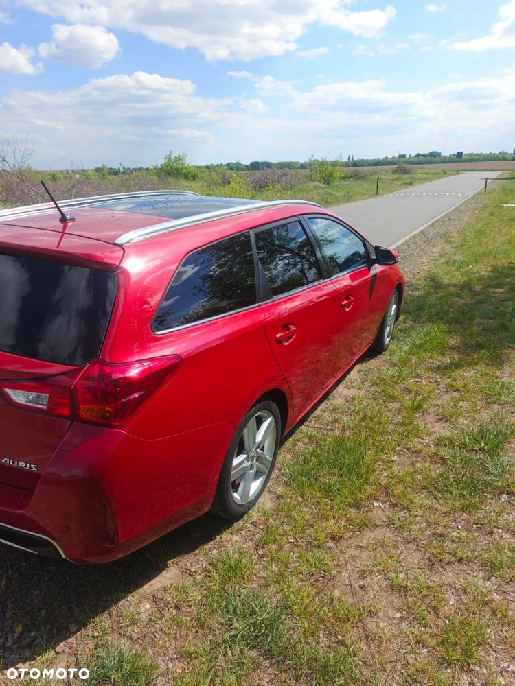 Toyota Auris 2.0 D-4D Executive - 5