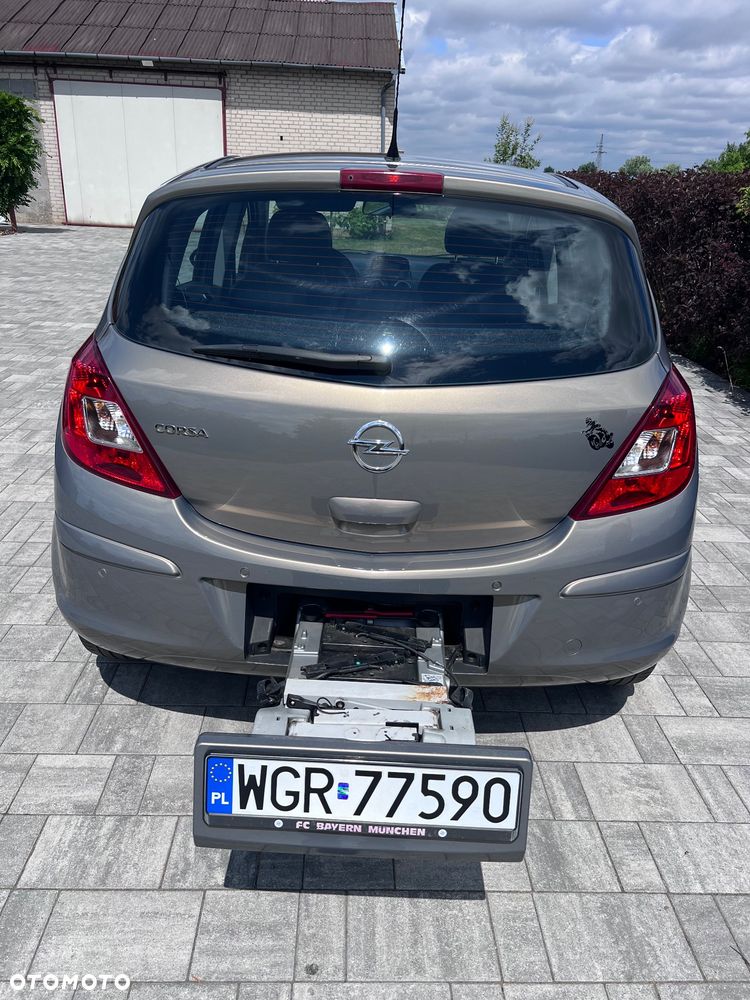 Opel Corsa 1.4 16V Energy - 8