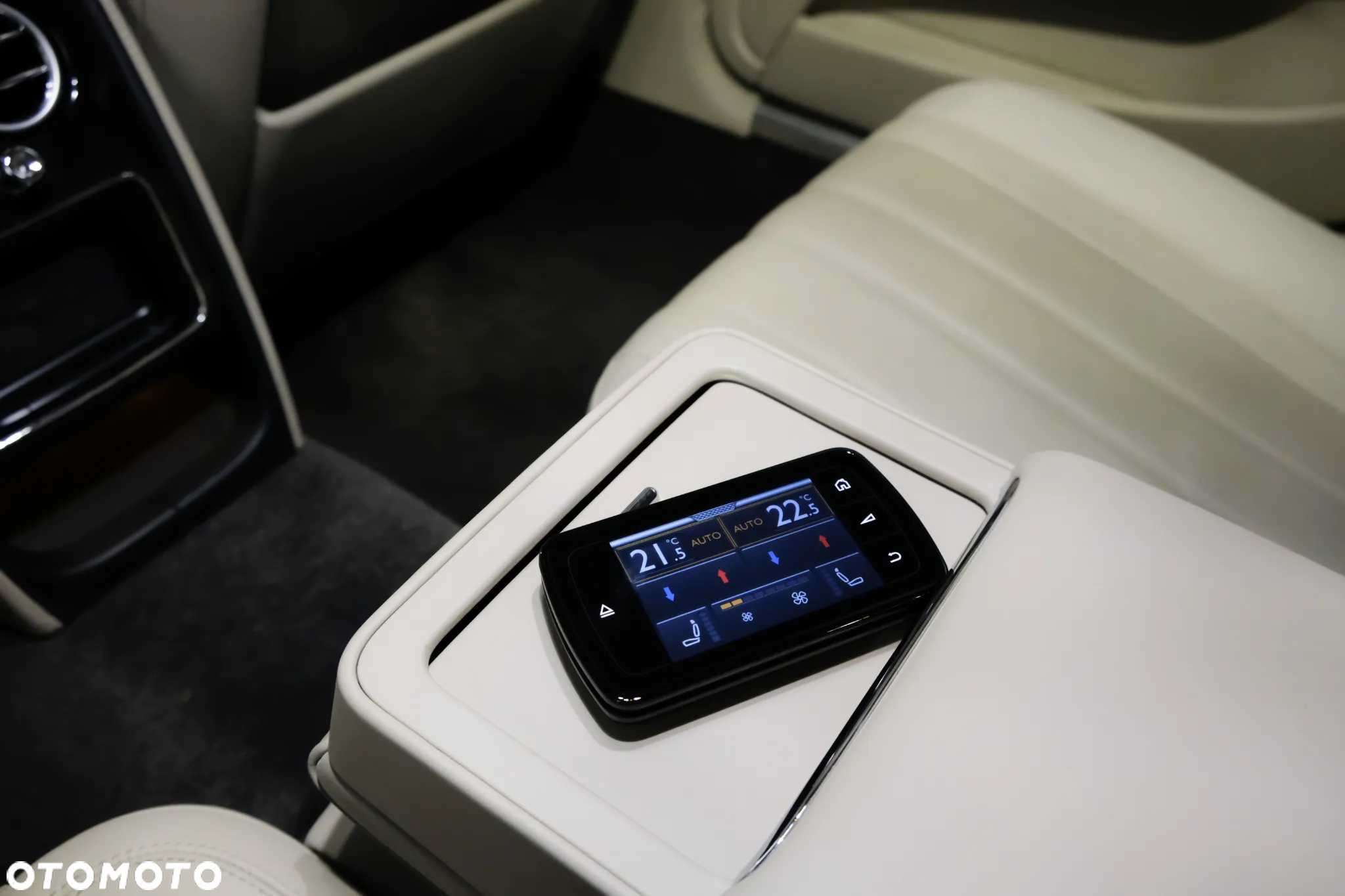 Bentley Flying Spur GTC W12 - 32