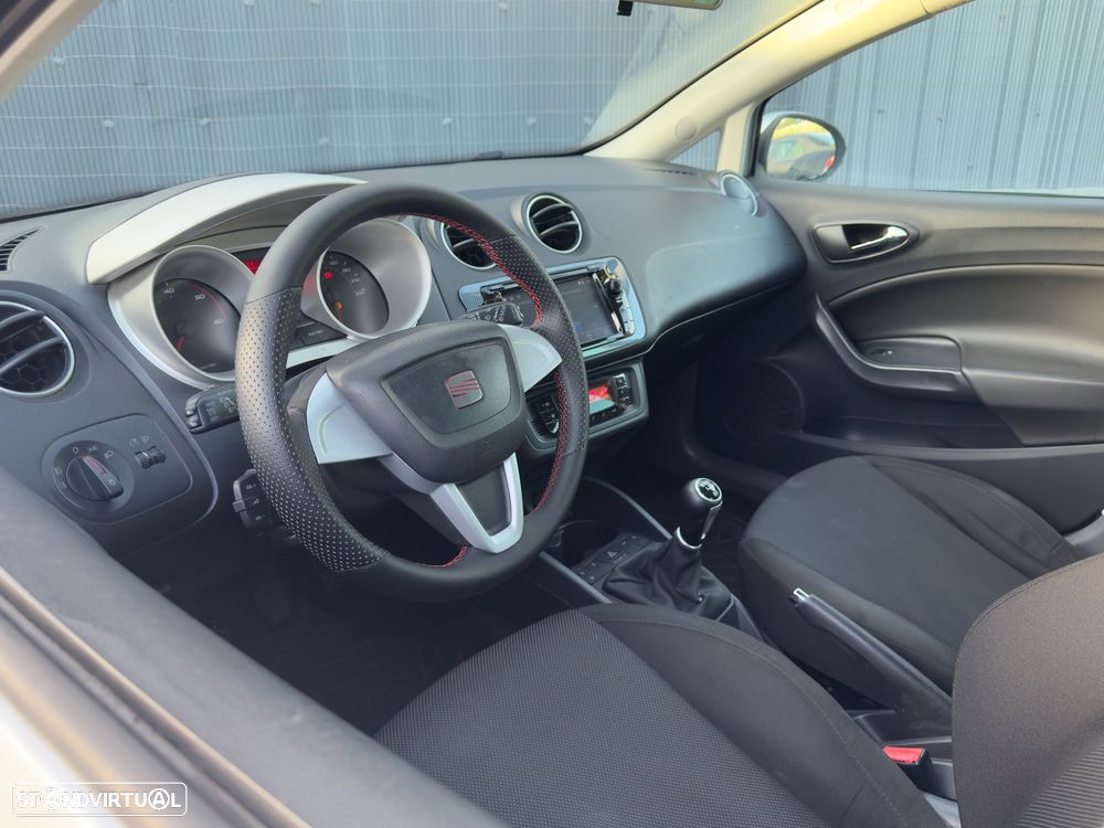 SEAT Ibiza 1.6 TDI 25 Anos DPF - 4