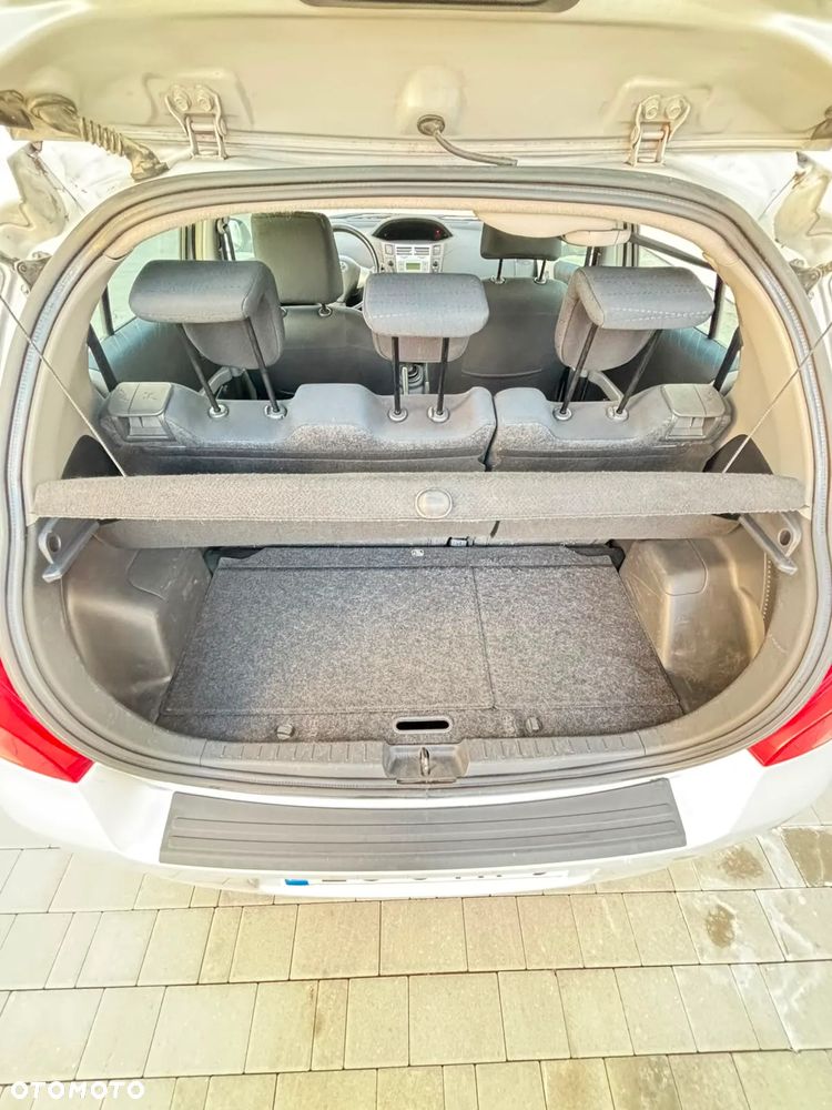 Toyota Yaris 1.3 Luna - 6