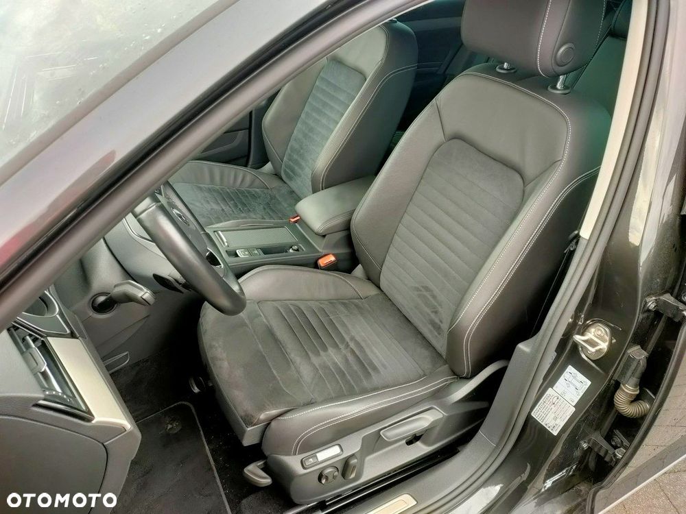 Volkswagen Passat - 11