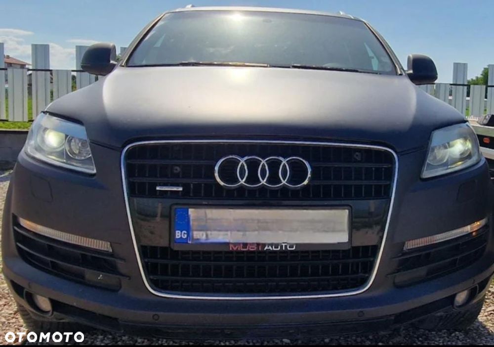 Audi Q7 - 11