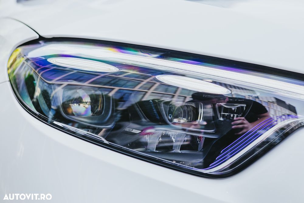 Mercedes-Benz GLC 300 d 4MATIC MHEV - 4