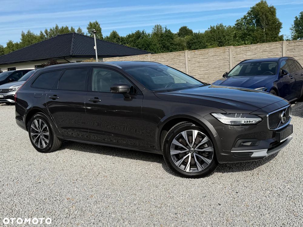 Volvo V90 Cross Country B5 D AWD Ultimate - 19