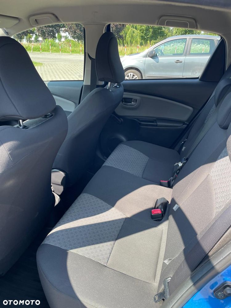 Toyota Yaris 1.33 Active EU6 - 12