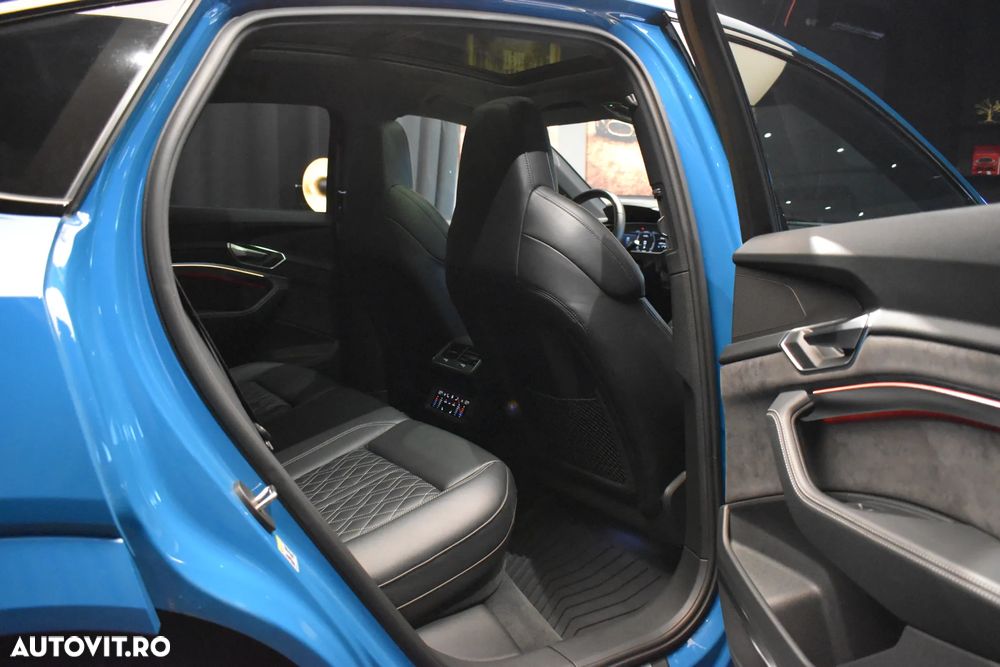 Audi e-tron Sportback - 10