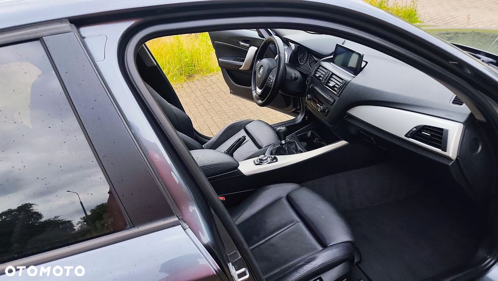 BMW Seria 1 120d Sport Line - 35