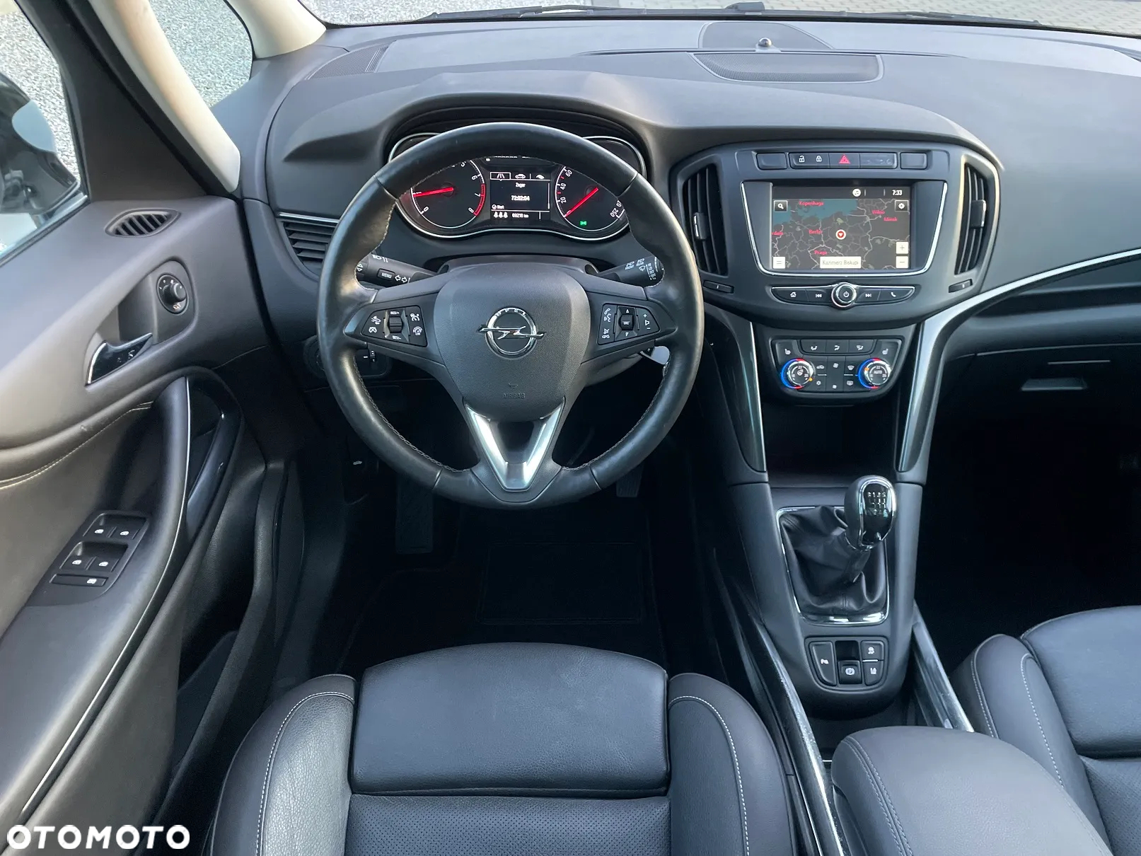 Opel Zafira - 22