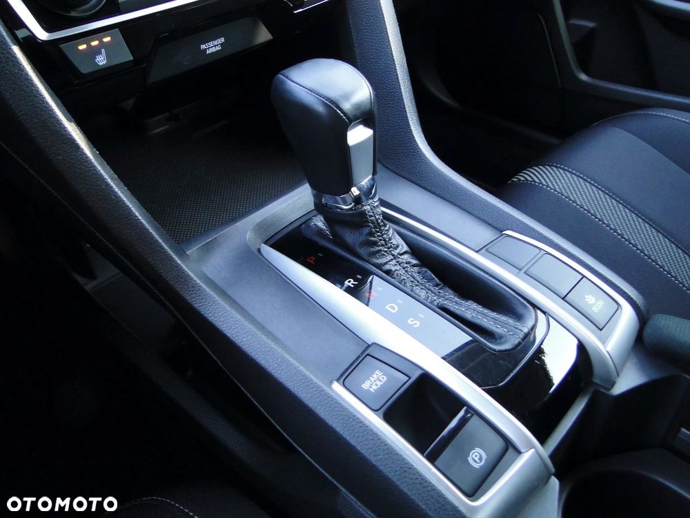 Honda Civic 1.5 T Executive CVT - 26