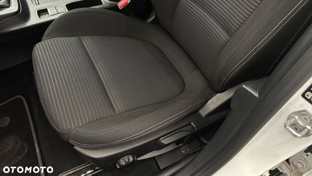 Ford Focus 1.0 EcoBoost mHEV Titanium X - 13