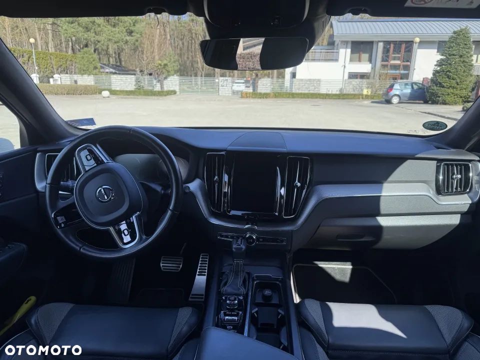 Volvo XC 60 D4 R-Design - 14