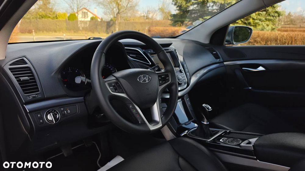 Hyundai i40 Kombi 1.7 CRDi Premium - 19