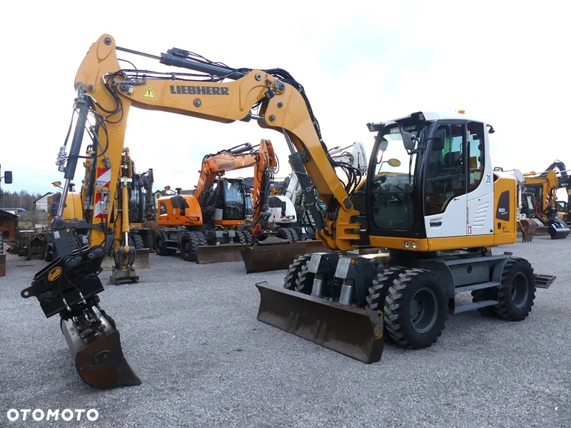 Liebherr A910 Compact / Sprowadzona / Super Stan / - 7