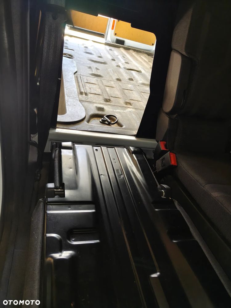 Ford Transit Connect - 31