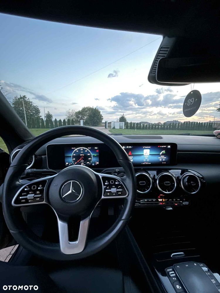 Mercedes-Benz CLA 180 d 7G-DCT - 18