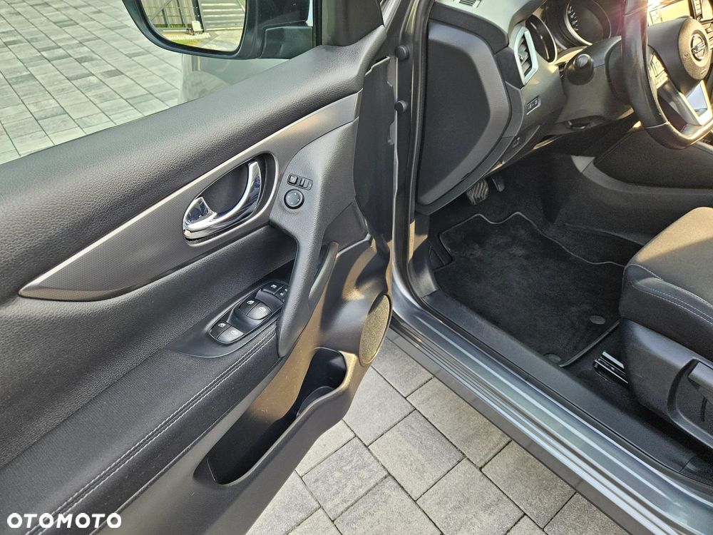 Nissan Qashqai 1.2 DIG-T N-Connecta Xtronic EU6 - 11