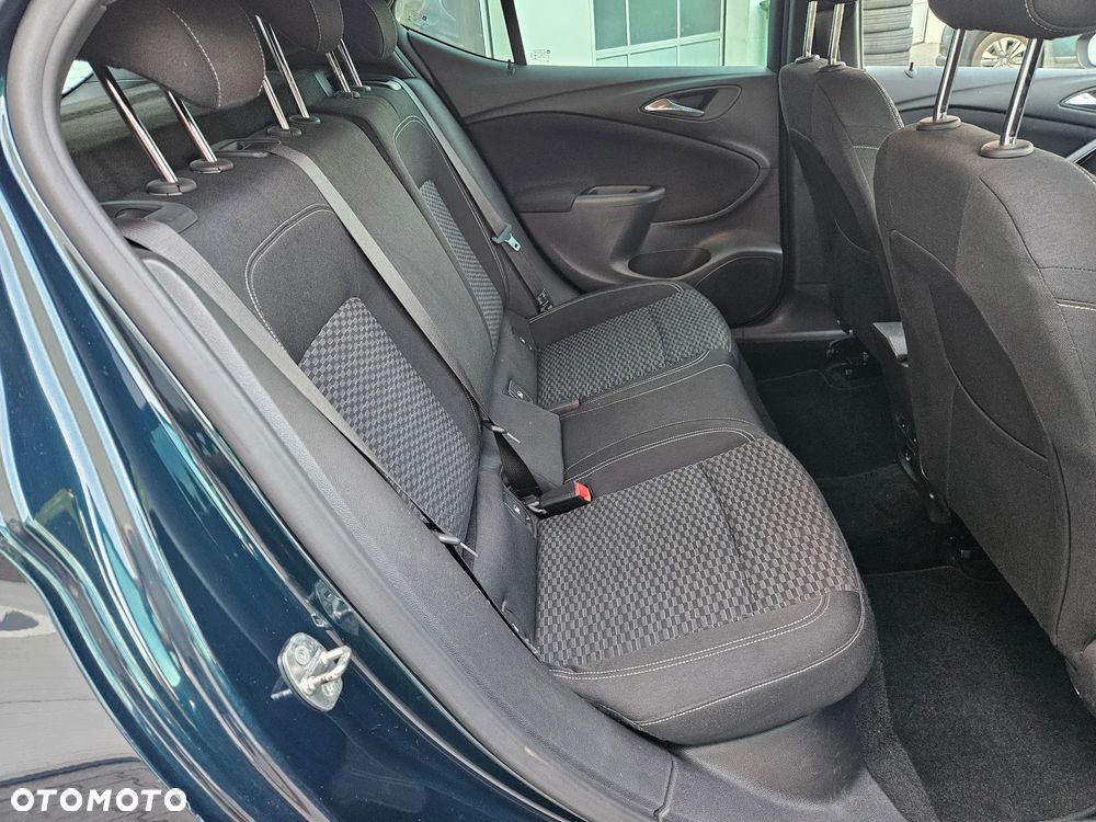 Opel Astra 1.4 Turbo Dynamic - 11