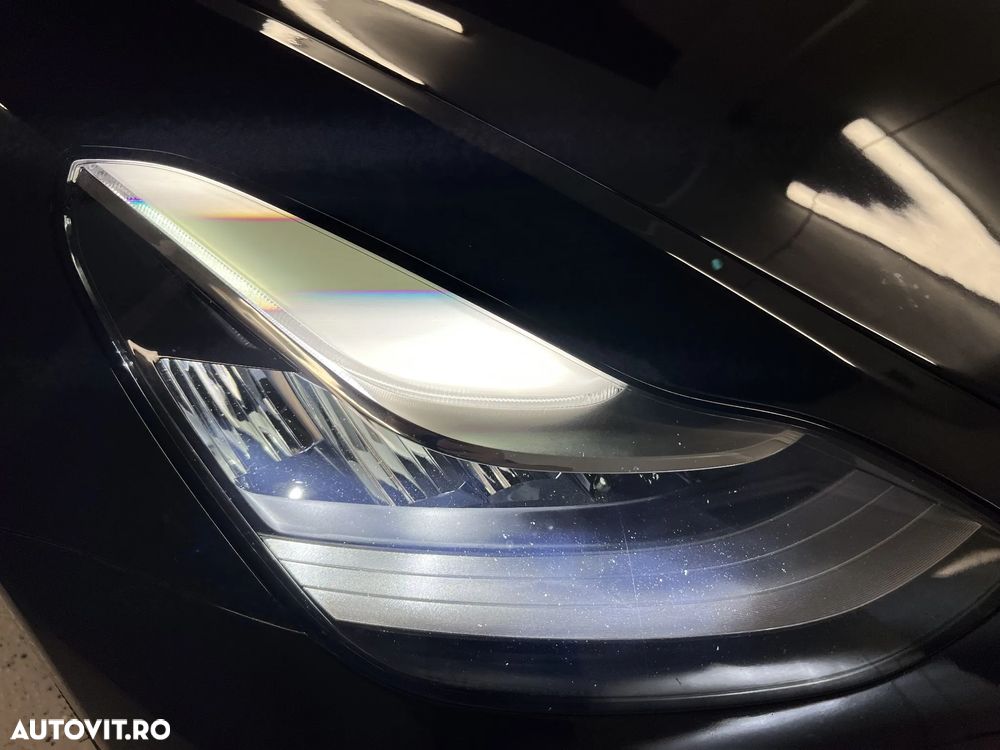 Tesla Model 3 - 29