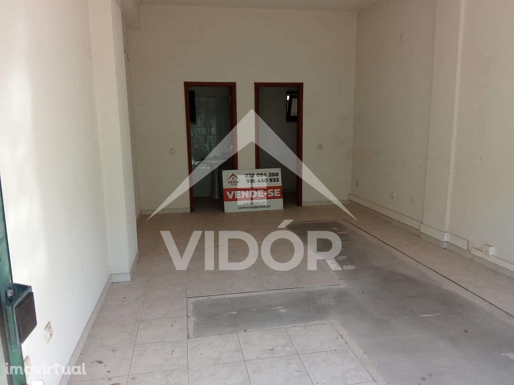 Loja com 31m2 no Mercado Municipal da Baixa da Banheira - Grande imagem: 2/7