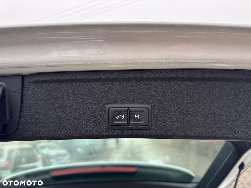 Audi A4 Avant 35 TFSI Sport S tronic - 23