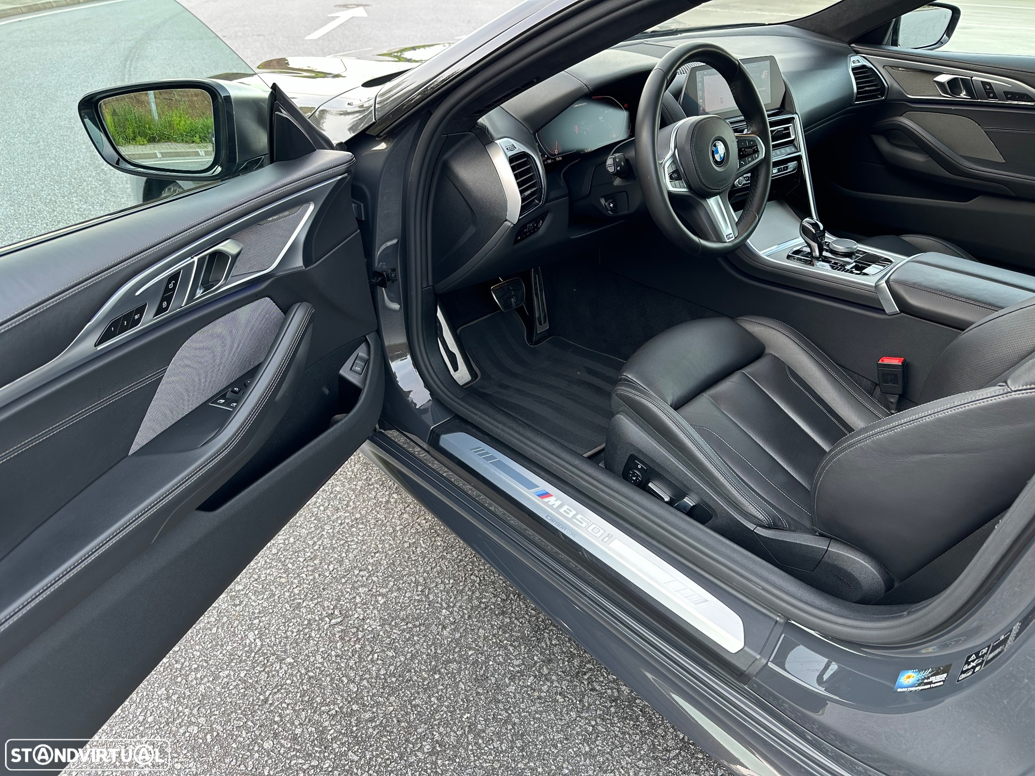 BMW M850i xDrive - 13