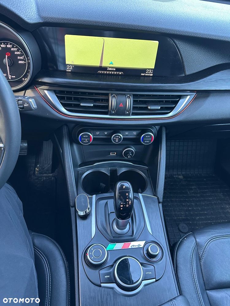 Alfa Romeo Stelvio 2.2 JTDM - 7