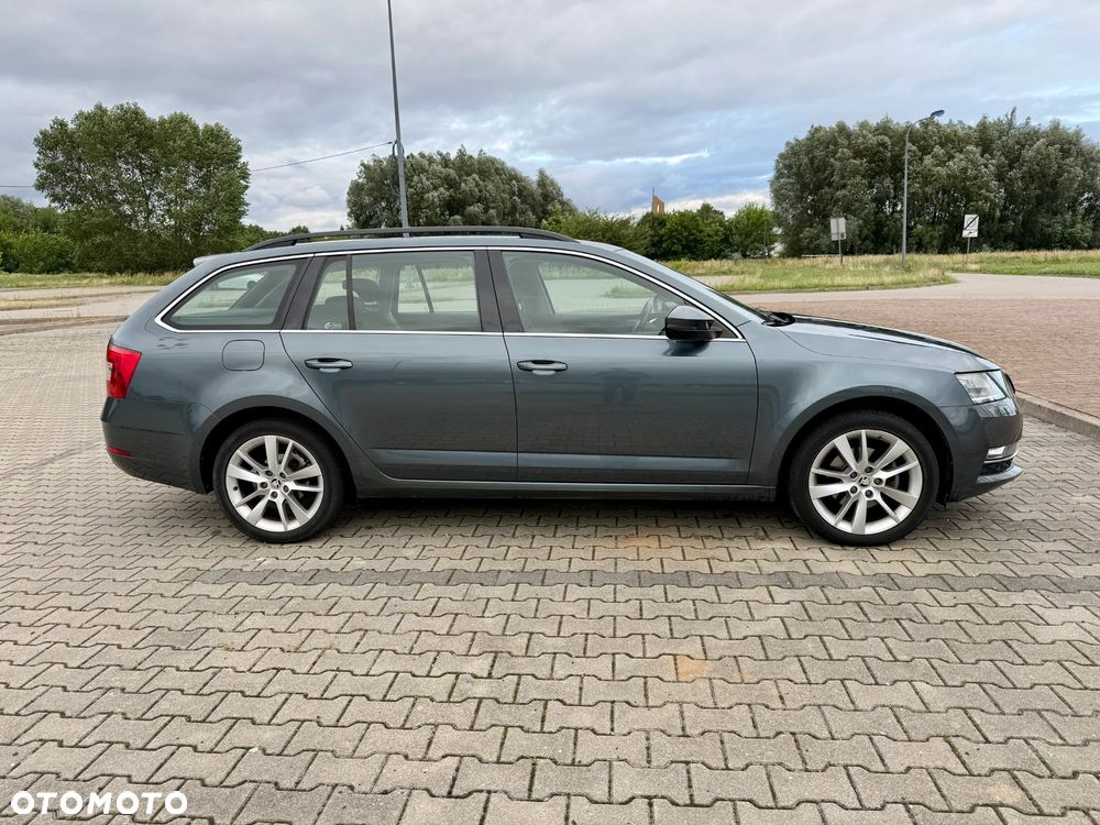 Skoda Octavia 1.5 TSI ACT Style DSG - 4