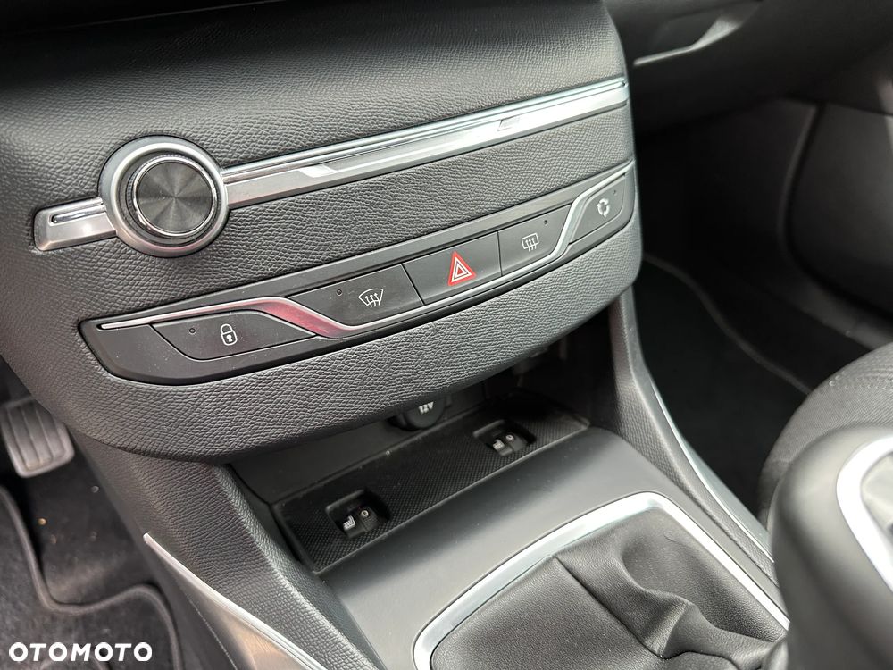 Peugeot 308 - 18