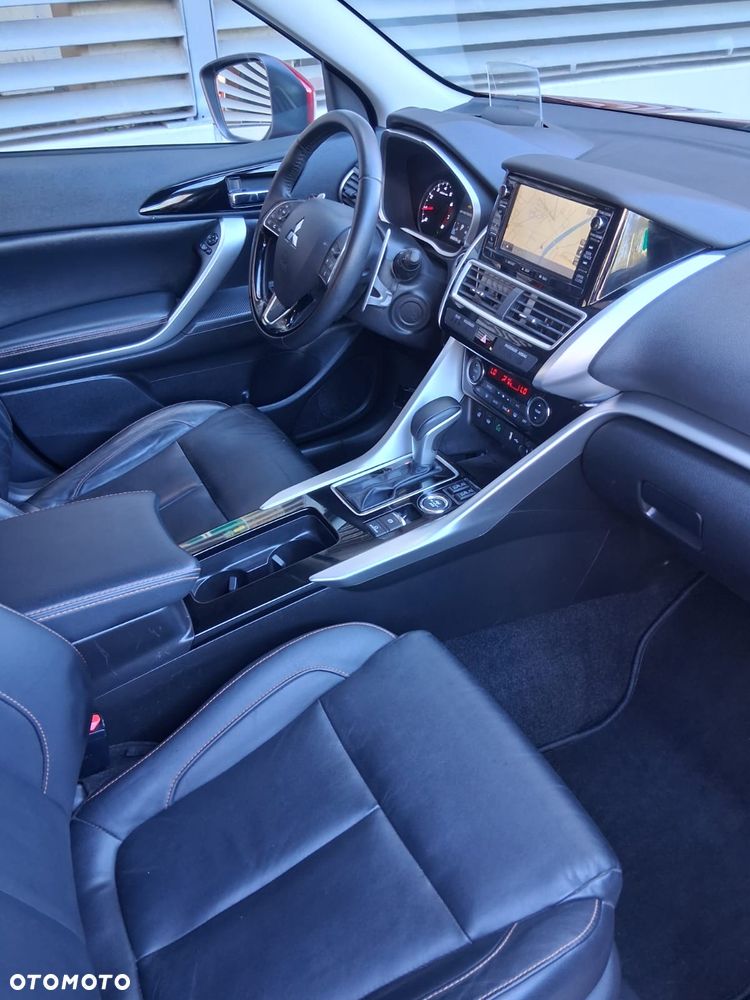 Mitsubishi Eclipse Cross - 11