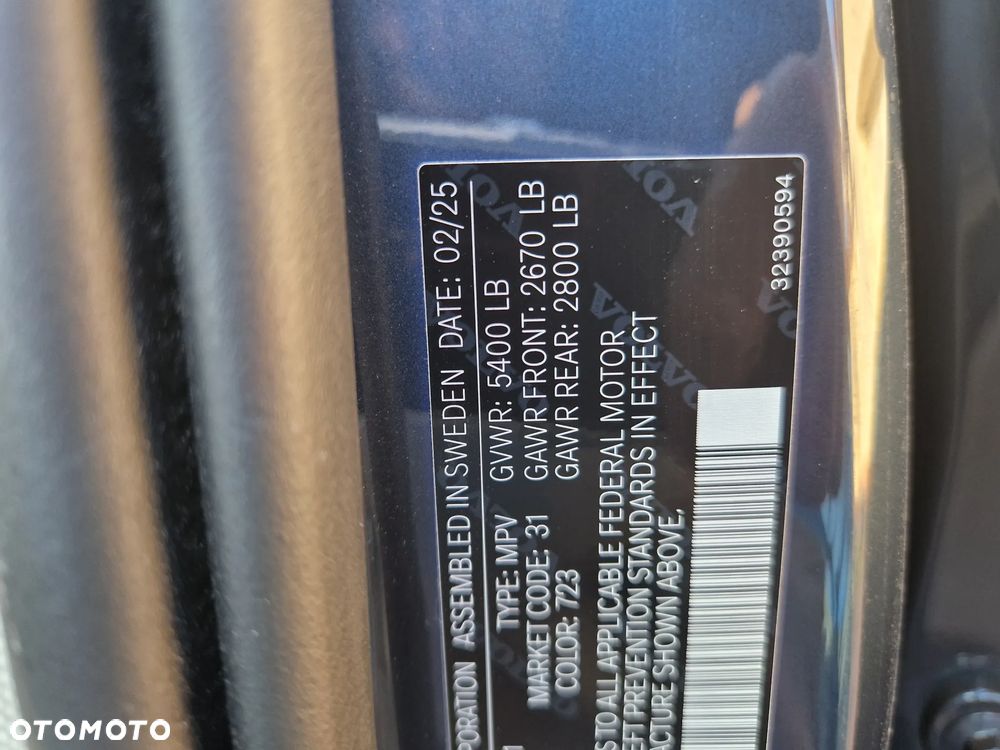Volvo XC 60 B5 B AWD Plus Dark - 28
