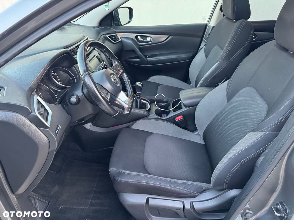 Nissan Qashqai 1.3 DIG-T N-Connecta - 20