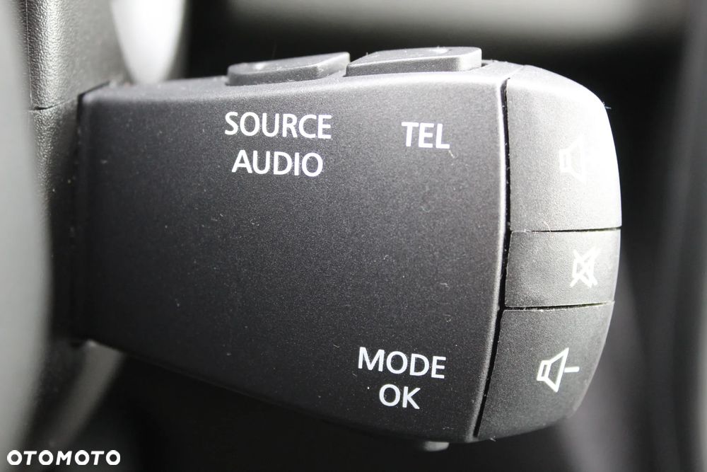 Renault Scenic BLUE dCi 120 LIMITED - 20