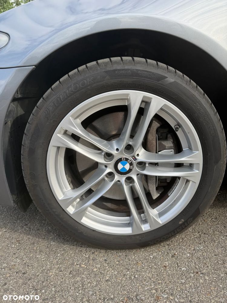 BMW Seria 5 525d xDrive - 10