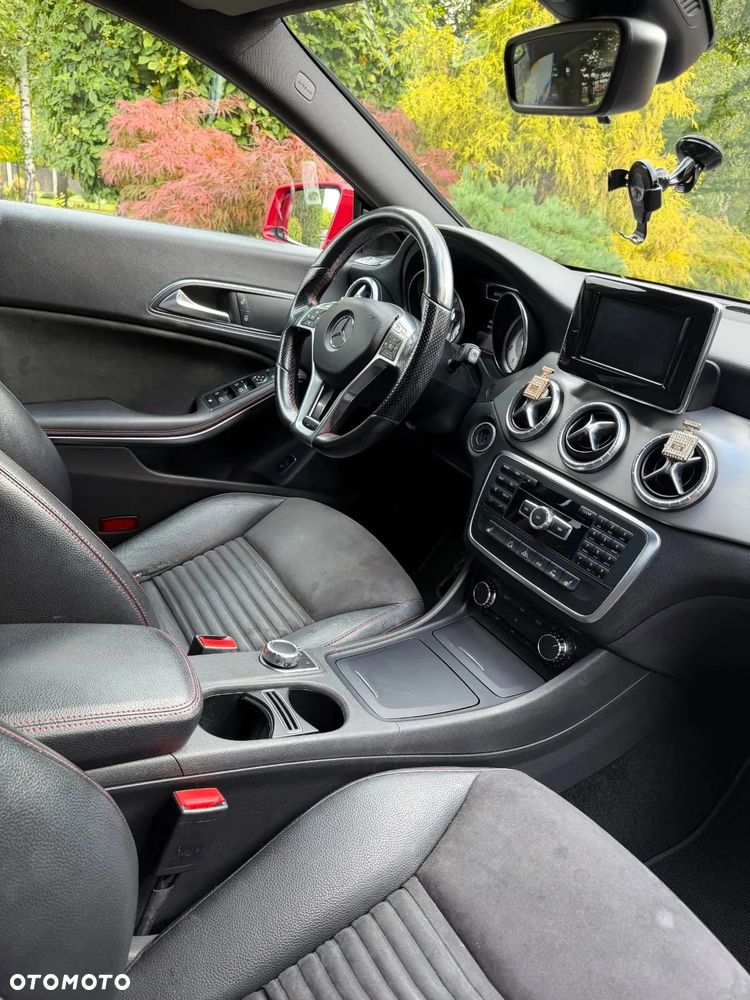 Mercedes-Benz CLA - 14
