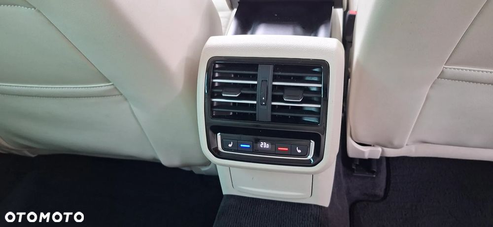 Volkswagen Passat 2.0 TDI BMT Highline DSG - 25