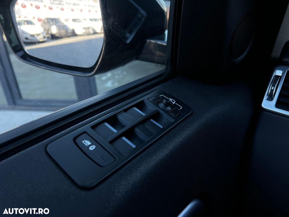 Land Rover Discovery Sport - 21