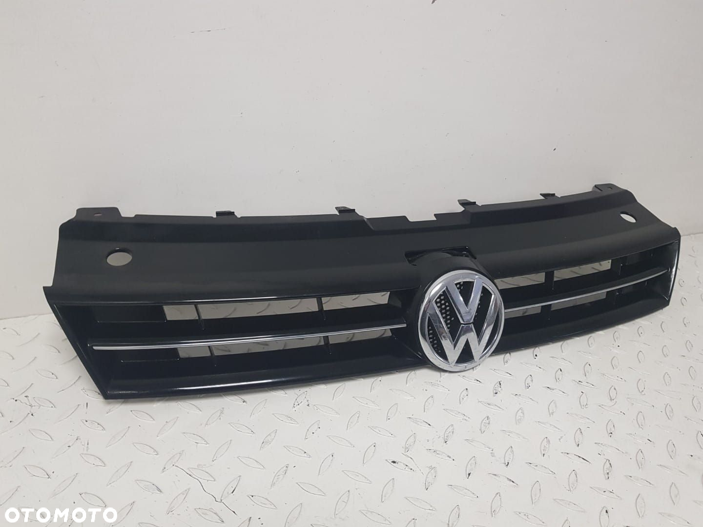 ŁADNY GRILL ATRAPA VW POLO V 6R0 6R LAKIEROWANY CHROM 08-14 ZNACZEK 6R0853653M - 4