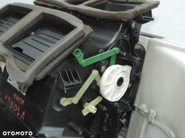 NAGRZEWNICA OBUDOWA VOLVO V70 II - 5