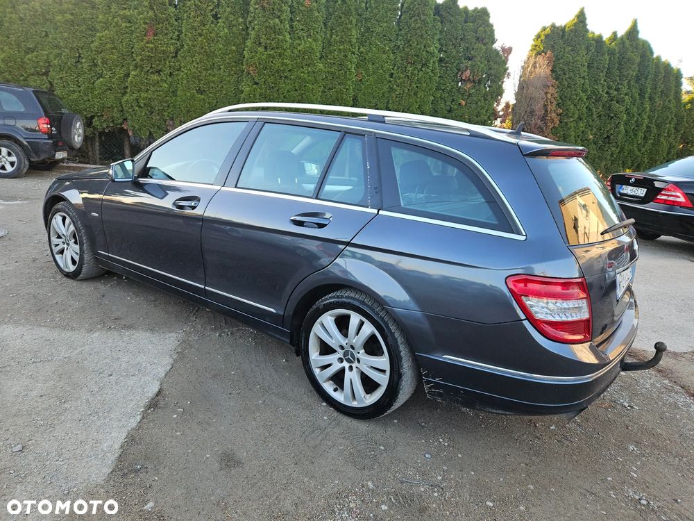 Mercedes-Benz Klasa C 200 CDI BlueEff Avantgarde - 24